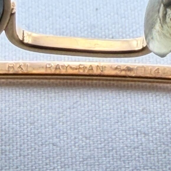 Authentic Vintage 80s RAY-BAN Gold Metal Aviator Sunglasses Small main image 14